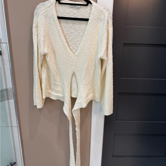 Mon Renn Wrap Sweater - Picture 3 of 4